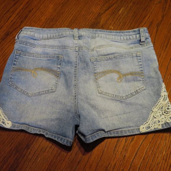 Justice Blue Denim Short Shorts Size 16 Plus - Picture 2 of 6